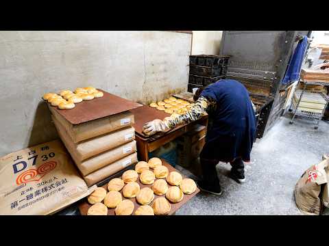 85-Year-Old Baker Wakes Up at Midnight to Make $0.50 Bread in Japan