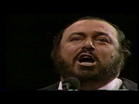 Luciano Pavarotti at Madison Square Garden, part 3.