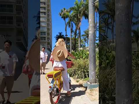 Bikes in Waikiki Hawaii
