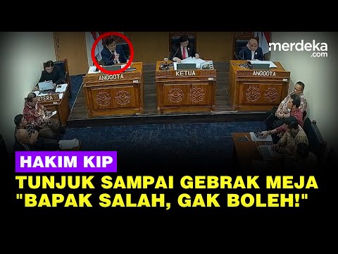 Hakim KIP Emosi Tunjuk-Tunjuk Sampai Gebrak Meja ke UGM: Bapak Salah, Caranya Gak Boleh Begini!