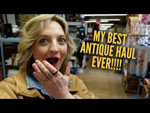 my best shopping haul yet! | Visiting Canada's largest Antique Mall