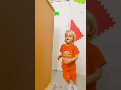 Chris learns to complete the maze with the help of his mother