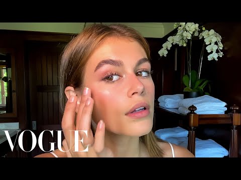 Kaia Gerber’s Guide to Face Sculpting and Sun-Kissed Makeup | Beauty Secrets | Vogue