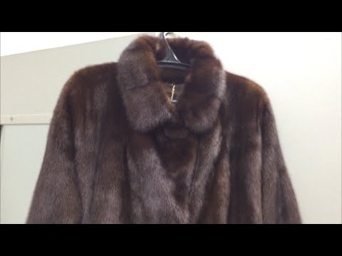 I'VE BEEN CLEANING MY MINK COAT LIKE THIS FOR 15 YEARS AND IT'S LIKE NEW!