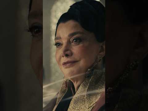 Shohreh Aghdashloo's Powerful Reign as Elaida in The Wheel of Time Season 3