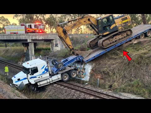 Idiots In Trucks Will Shock You, And Their Ridiculous Maneuvers Are Unbelievable #227