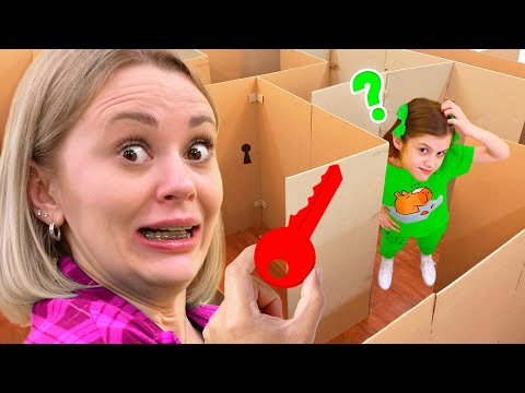 Eva and Dad Escape from CARDBOARD PRISON Challenge