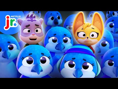 Penguin PANIC on the Beach! 🐧🌴 The Creature Cases | Netflix Jr