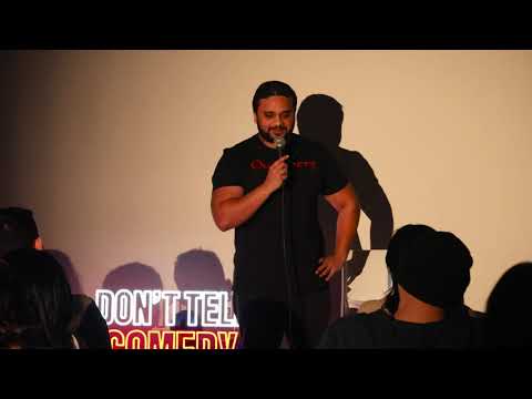 12/6/25 Don't Tell Comedy Chicago