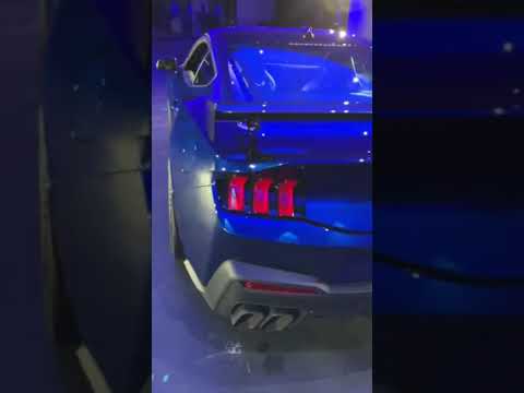 Ford Mustang Dark Horse SC