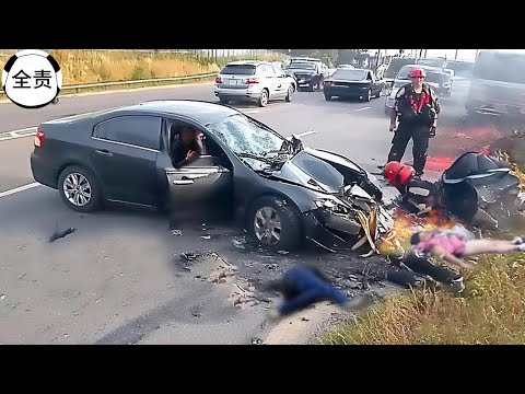 (English Subtitle) Chinese Idiot Woman Killed Elderly By Insane Car Crashes - Idiots In Car