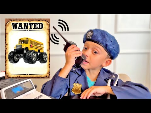 Mark play Police shows and teaches professions toy cars - A cautionary tale for children