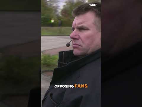 GERMAN POLICE: Hooligans and riot control! A football match escalates quickly