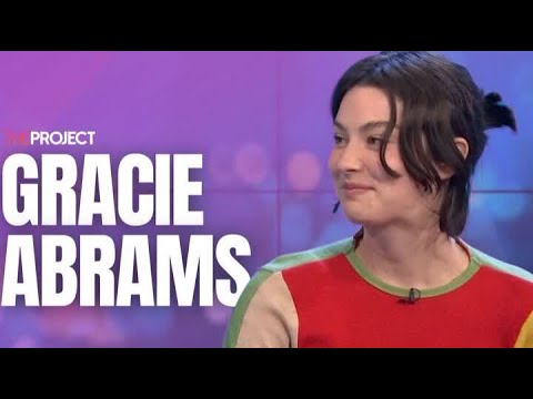 Gracie Abrams Singing With Her Fans On Live TV Is The Cutest Thing Ever