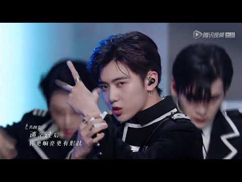 【炙热的我们 WE ARE BLAZING】 R1SE新歌《曜》高难度舞台，超强控制力舞蹈&超稳现场，实力男团没毛病！