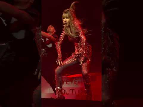 LISA 👑 BLACKPINK COACHELLA WK2 CHILL  #blackpink #kpop #blink #alterego #lisachella #jenlisa