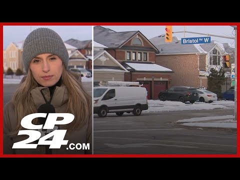 Pedestrian struck in Mississauga hit-and-run suffers critical injuries