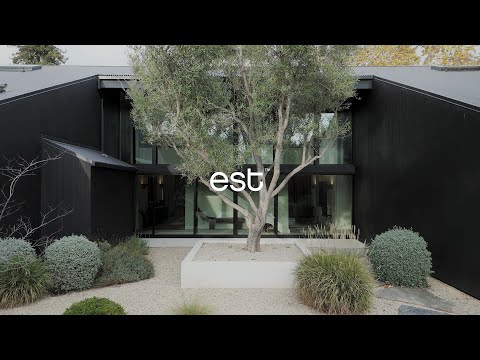 This Isn’t the Malibu Beach House You’re Expecting