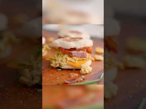 Blackstone Betty's Bacon, Egg & Cheese Breakfast Sandwiches