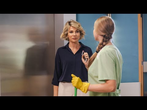 ФИЛЬМ! ИЗ ИЗБАЛОВАННОЙ ДОЧКИ В УБОРЩИЦЫ КЛИНИКИ ОТЦА! Старое пианино! Русский фильм