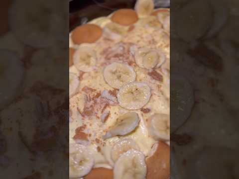Banana Pudding w| Cheesecake Layer & Nilla Wafer Crust. 😋