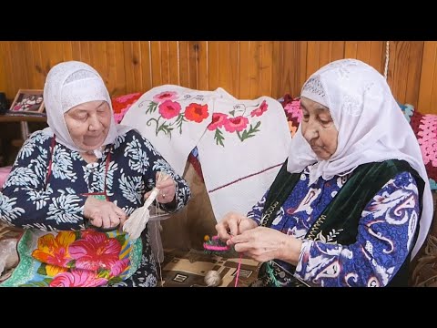 Life in a Tatar village. Preparation of the national dish. Russia