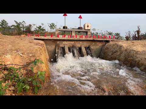 Mini  Dam Construction With Four Gates Water Discharge