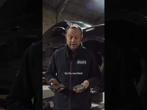 New low-dust brake pads on the Macan! Less brake dust, and a bit less time spent scrubbing 🔥