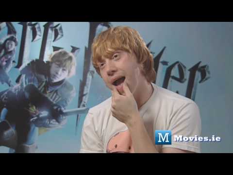 Rupert Grint talks about KISSING Emma Watson (Hermione & Ron kiss)