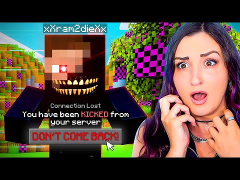 I Tried Playing Minecraft ...but it was Absolutely TERRIFYING 2