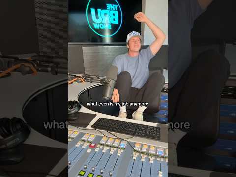 CMON DRAKE! you are like us… on the radio #shorts #bruontheradio