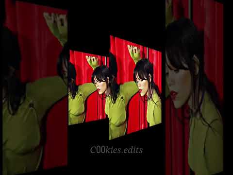 Jenna Ortega. bow to the queen🙇‍♀️