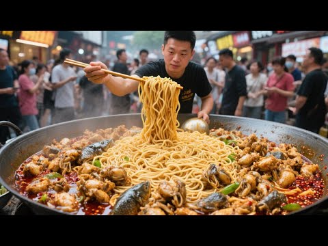 浙江小哥自创鱼蛙捞面，20一碗免费续面，一锅秘制老油是灵魂【好食勇哥】