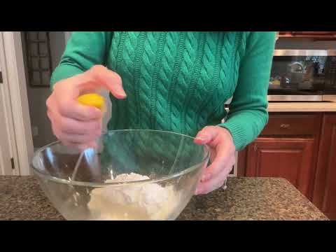 Dishing It Out: Old Fashioned Cherry Cheesecake