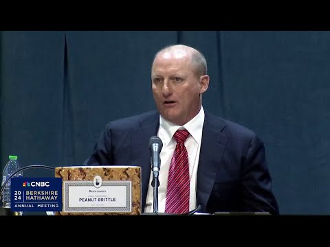 'A lot to be done' with improving BNSF Railway operations, says Berkshire's Greg Abel