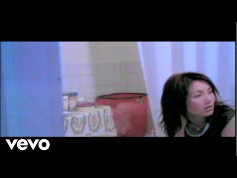 楊千嬅 - 楊千嬅 -《舊地》MV