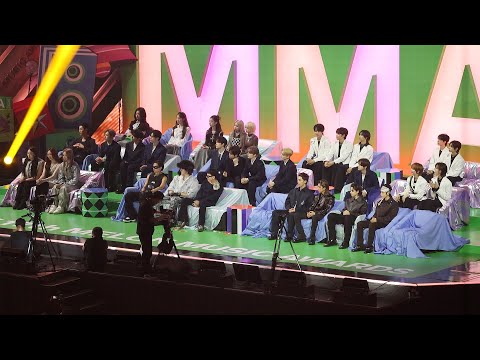 Idols reaction to RIIZE 'Fame + Fly Up' (라이즈 무대 보는 알파드라이브원 올데이프로젝트 키키 아이딧 롱샷) 직캠 | MMA • 251220