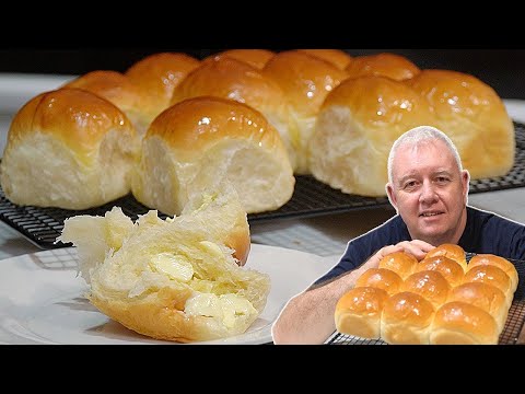 EASY Soft and Fluffy DINNER ROLLS – PERFECT for Any Meal!