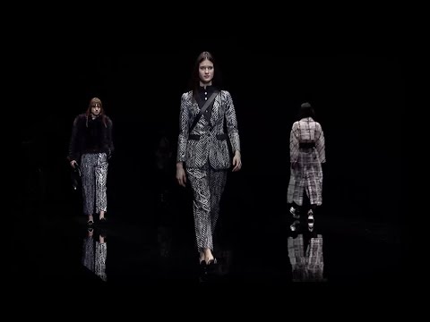 Emporio Armani - 2017 Fall/Winter Womenswear Fashion Show