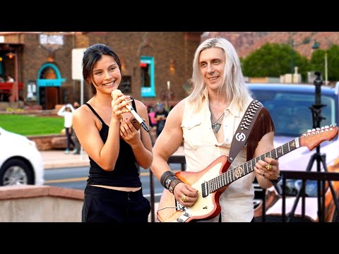 I Ask if She Knows Radiohead Creep and This Singer Shocks The Crowd