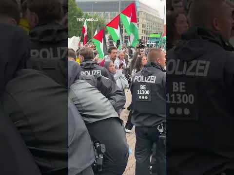 German police crack down on pro-Palestinian protesters in Berlin