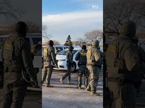 How Minneapolis Residents Are Organizing to Monitor ICE Activity