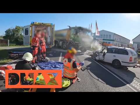 Dramatischer Einsatz: Verkehrsunfall mit tödlichen Folgen 😓 | 112: Feuerwehr im Einsatz