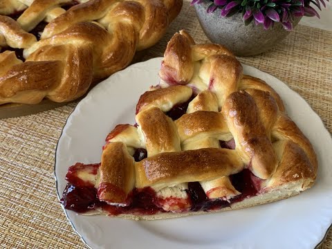 A DELICIOUS, AROMATIC PIE WITH CHERRIES THAT WON'T RUSH ANYWHERE/ Yeast dough without dough