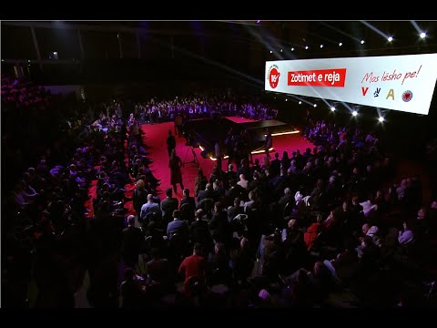 Albin Kurti: Tubimi i madh në Prishtinë - Lëvizja VETËVENDOSJE!