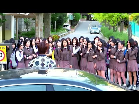 بنت فقيره بتدخل مدرسه للاغنياء وبيتنمروا عليها لكن اجمل واشهر طالب بيدافع عنها وبيحميها ملخص مسلسل