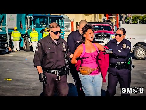 𝗣𝗢𝗟𝗜𝗖𝗘 𝗗𝗘𝗧𝗔𝗜𝗡 𝗔𝗡𝗗 𝗖𝗜𝗧𝗘 𝗛𝗢𝗠𝗘𝗟𝗘𝗦𝗦 𝗪𝗢𝗠𝗔𝗡: Officers Intervene During Major Venice Cleanup Operation