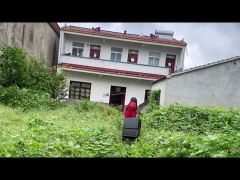 Leaving the city ~ girl renovates her mother's old house / Starting from cleaning up the weeds
