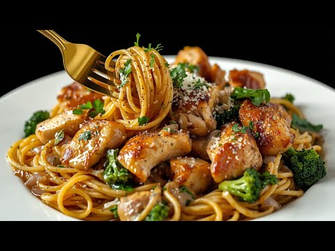 Wenn ich nicht weiß, was ich kochen soll, mache ich cremiges Hähnchen mit Brokkoli in einer Pfanne.