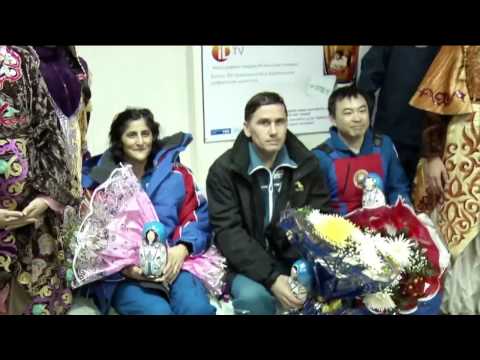 Expedition 33 Crew Receives a Warm Welcome in Kazakhstan and Russia